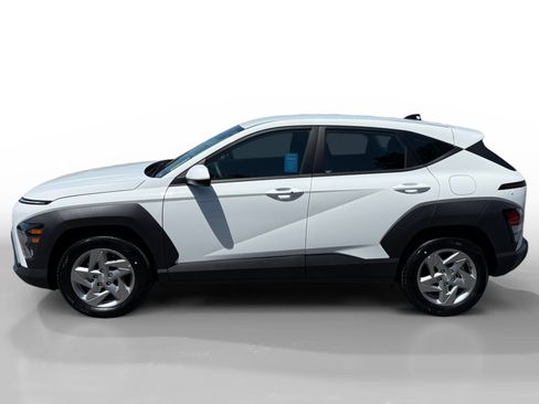 Certified 2026 Hyundai Kona SE FWD image 2