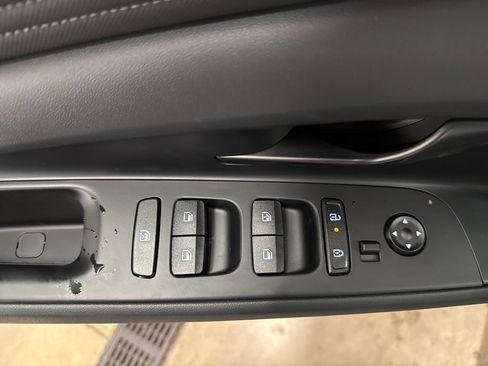 New 2026 Hyundai Elantra Sport FWD image 23