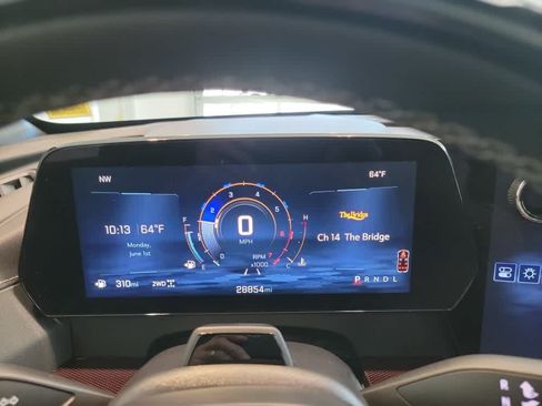 Used 2024 Chevrolet Traverse Z71 w/ Enhanced Driving Package AWD/4WD image 14