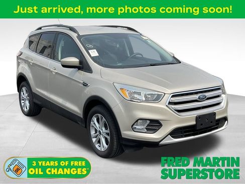 Used 2018 Ford Escape SE AWD/4WD image 1