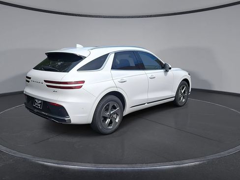 New 2026 Genesis GV70 2.5T Advanced AWD/4WD image 4