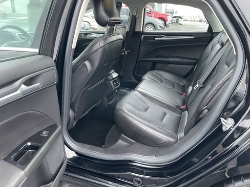 Used 2016 Ford Fusion Titanium image 28