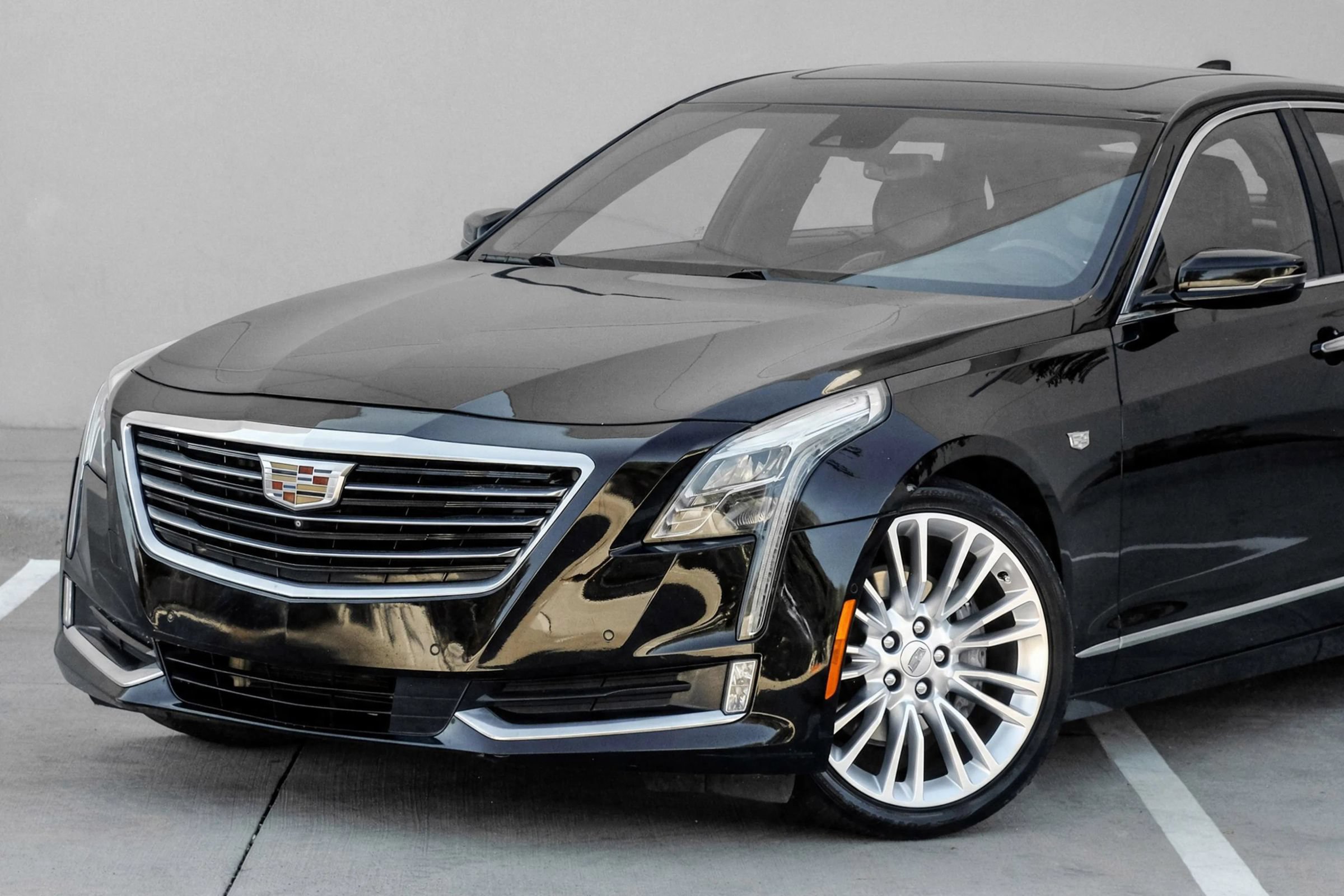 Used 2018 Cadillac CT6 Premium Luxury w/ Super Cruise Package AWD/4WD image 8