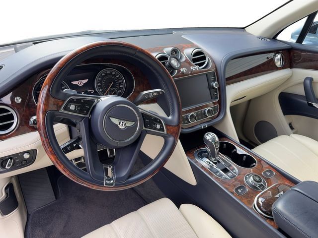 Used 2019 Bentley Bentayga AWD/4WD image 10