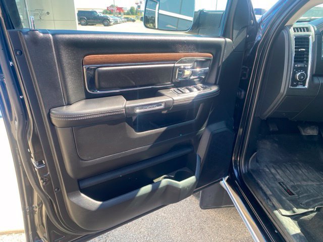 Used 2018 RAM 2500 Laramie w/ Snow Chief Group AWD/4WD image 9