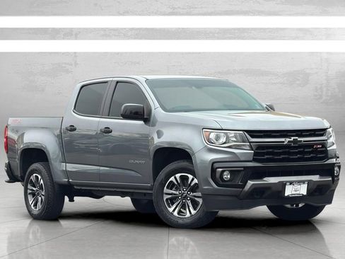 Used 2021 Chevrolet Colorado Z71 w/ Safety Package AWD/4WD image 2