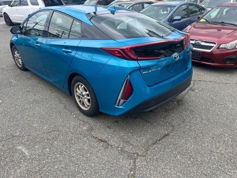 Used 2017 Toyota Prius Prime Premium FWD image 7