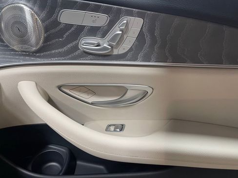 Used 2023 Mercedes-Benz E 350 4MATIC Sedan image 27