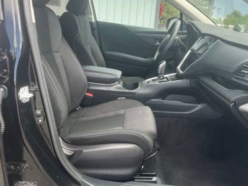 Used 2024 Subaru Outback Premium AWD/4WD image 32