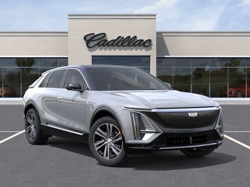 New 2026 Cadillac Lyriq Premium Luxury w/ LPO, Floor Liner Package AWD/4WD image 7