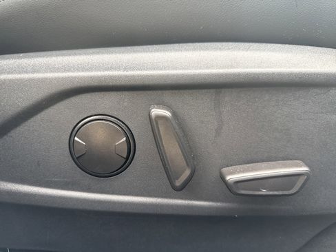 Used 2022 Ford Mustang Mach-E Premium image 12