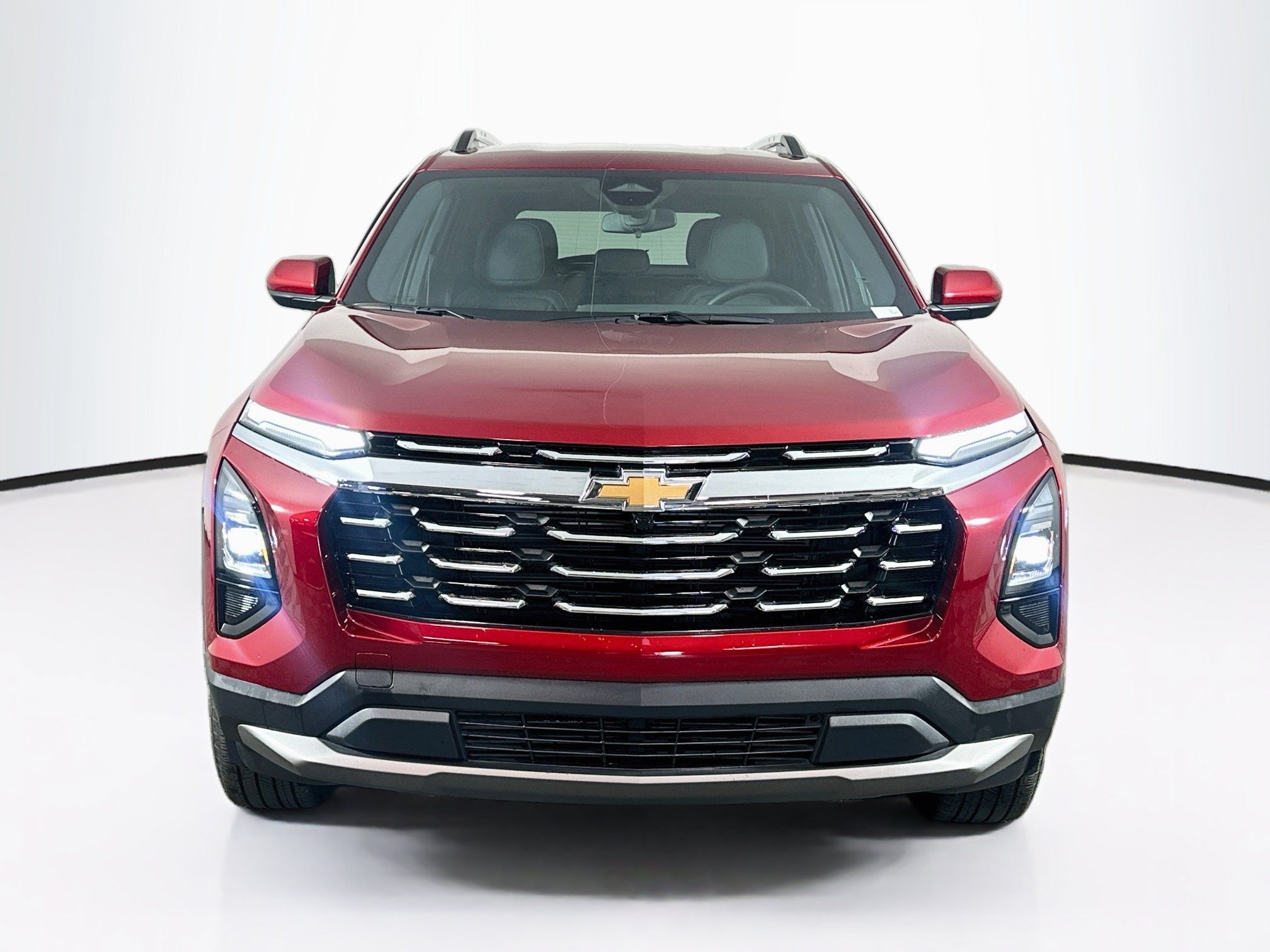 Used 2025 Chevrolet Equinox LT w/ Convenience Package II FWD image 2