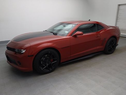 Used 2014 Chevrolet Camaro LT RWD image 2