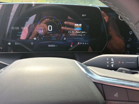 Used 2026 Chevrolet Equinox LT w/ Convenience Package II FWD image 22
