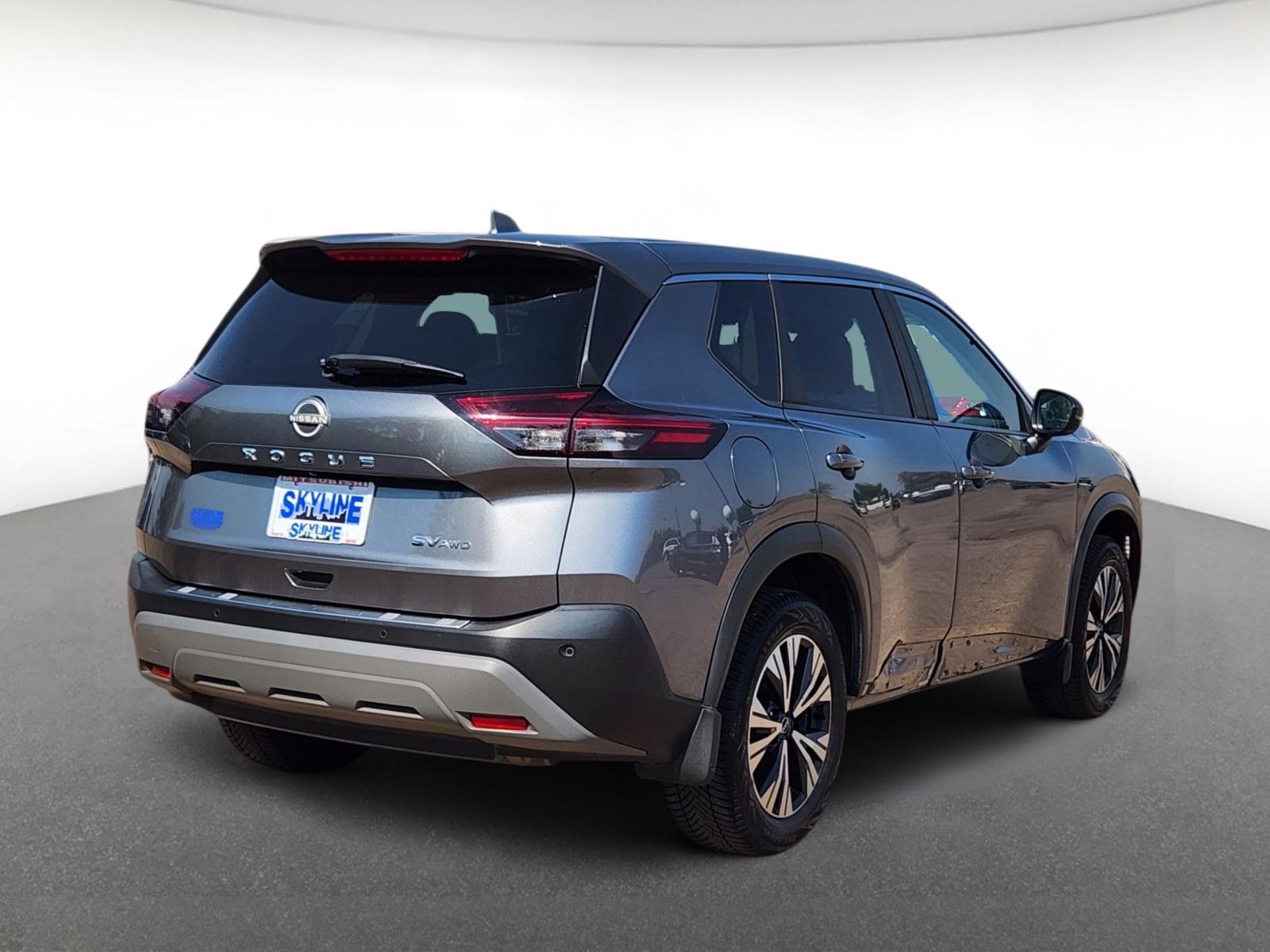 Used 2022 Nissan Rogue SV AWD/4WD image 3