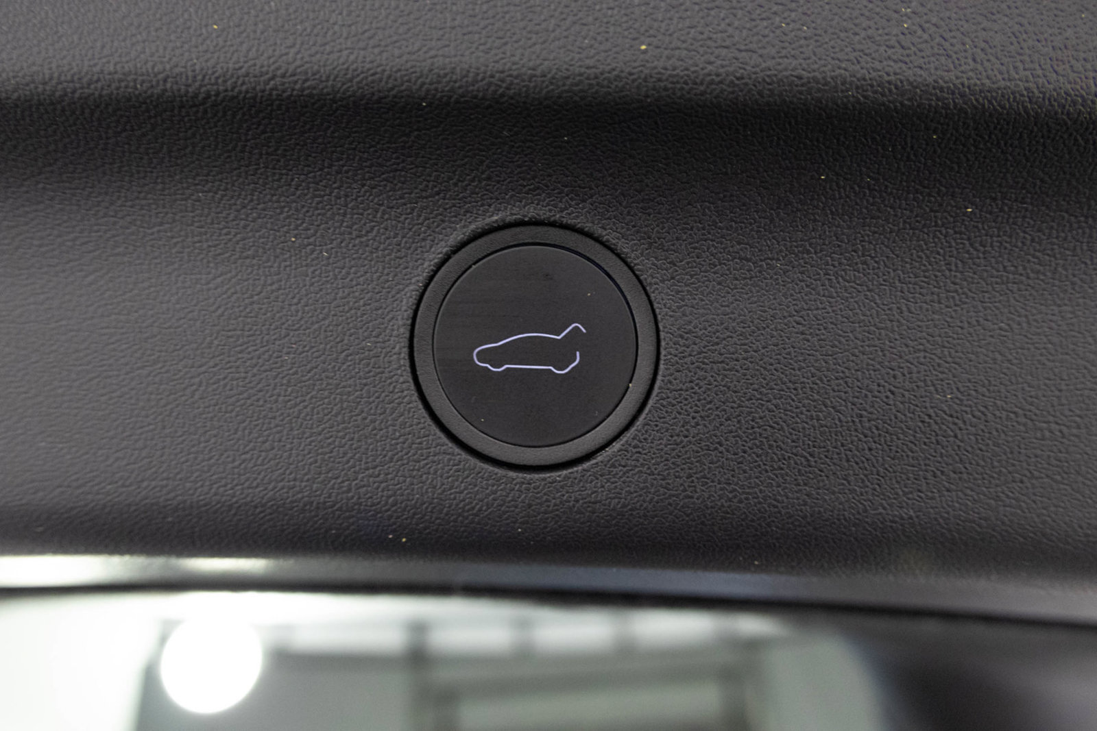 Used 2024 Tesla Model Y Performance AWD/4WD image 38