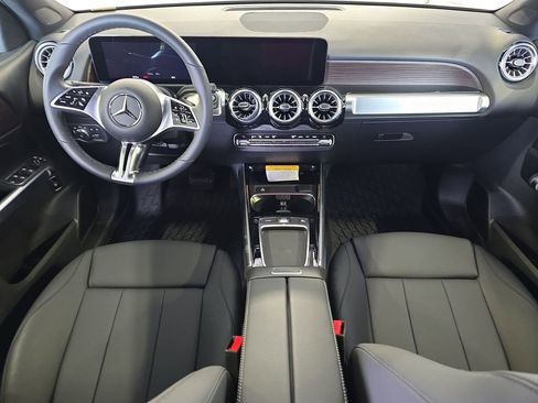 New 2026 Mercedes-Benz GLB 250 GLB 250 image 9