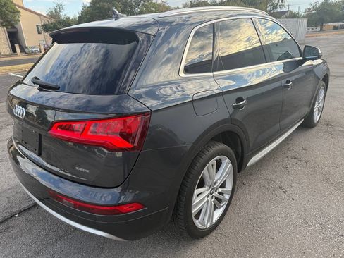 Used 2019 Audi Q5 2.0T Premium Plus w/ Premium Plus Package image 6