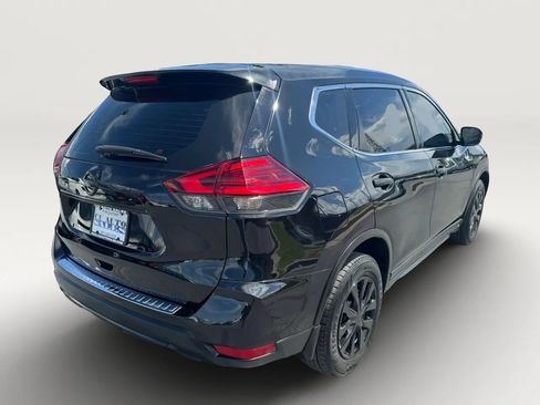 Used 2017 Nissan Rogue S AWD/4WD image 3