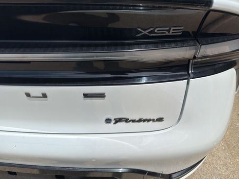 Used 2023 Toyota Prius Prime FWD image 8