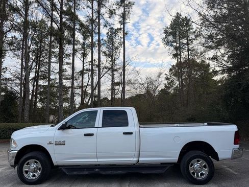 Used 2018 RAM 2500 Tradesman w/ Chrome Appearance Group image 5