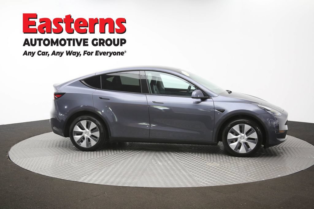 Used 2023 Tesla Model Y Long Range AWD/4WD image 41