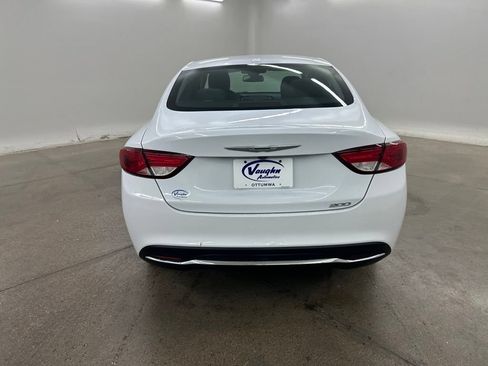 Used 2015 Chrysler 200 Limited w/ Convenience Group FWD image 11