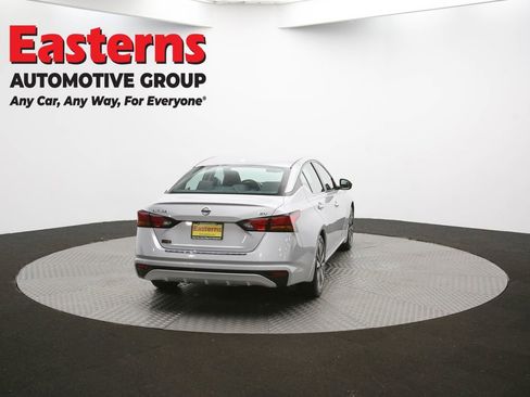Used 2022 Nissan Altima 2.5 SV image 38