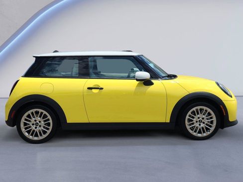 Used 2025 MINI Cooper S FWD image 2