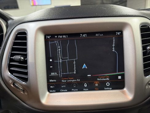 Used 2021 Jeep Compass 80th Special Edition w/ Sun and Sound Group image 9