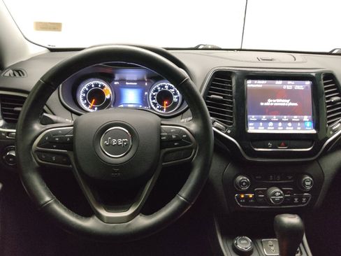 Used 2019 Jeep Cherokee Limited AWD/4WD image 22