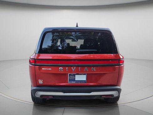 Used 2023 Rivian R1S Adventure AWD/4WD image 5
