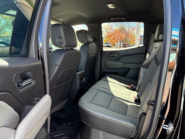 New 2026 Chevrolet Colorado ZR2 w/ Technology Package AWD/4WD image 8
