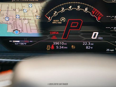 Used 2022 Lamborghini Urus image 54