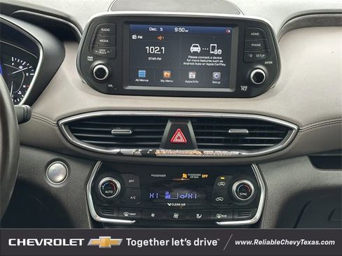 Used 2020 Hyundai Santa Fe SEL w/ Convenience Package image 16