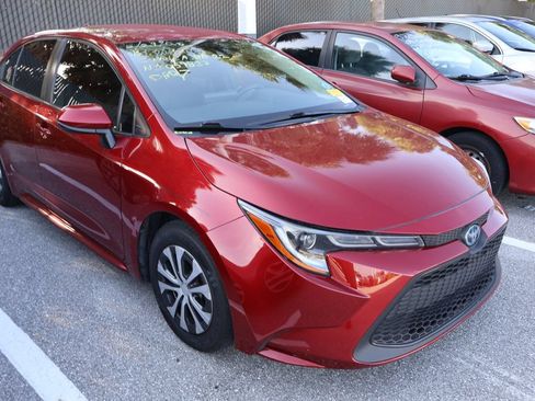 Used 2022 Toyota Corolla LE FWD image 6