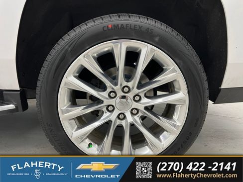 Used 2020 Cadillac Escalade Luxury AWD/4WD image 18