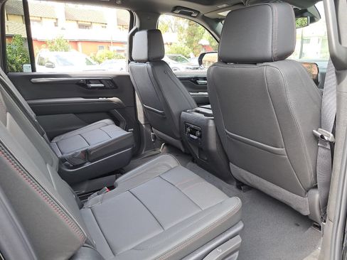 Used 2026 Chevrolet Suburban RST w/ Comfort Package RWD image 11