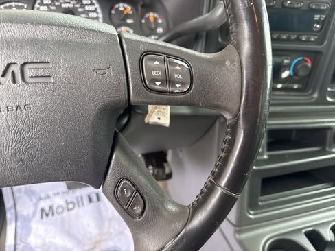 Used 2007 GMC Sierra 2500 SLT image 16