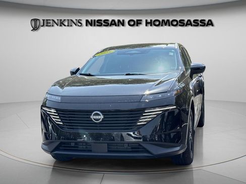 Certified 2025 Nissan Murano SV image 11