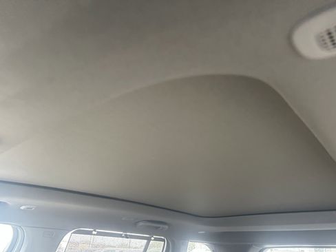 New 2025 Jeep Grand Cherokee Limited w/ Luxury Tech Group II image 21