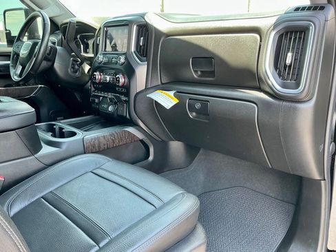 Used 2022 GMC Sierra 2500 Denali w/ Denali Ultimate Package AWD/4WD image 24