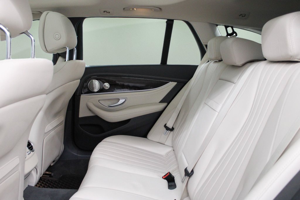 Used 2021 Mercedes-Benz E 450 4MATIC All-Terrain Wagon image 26