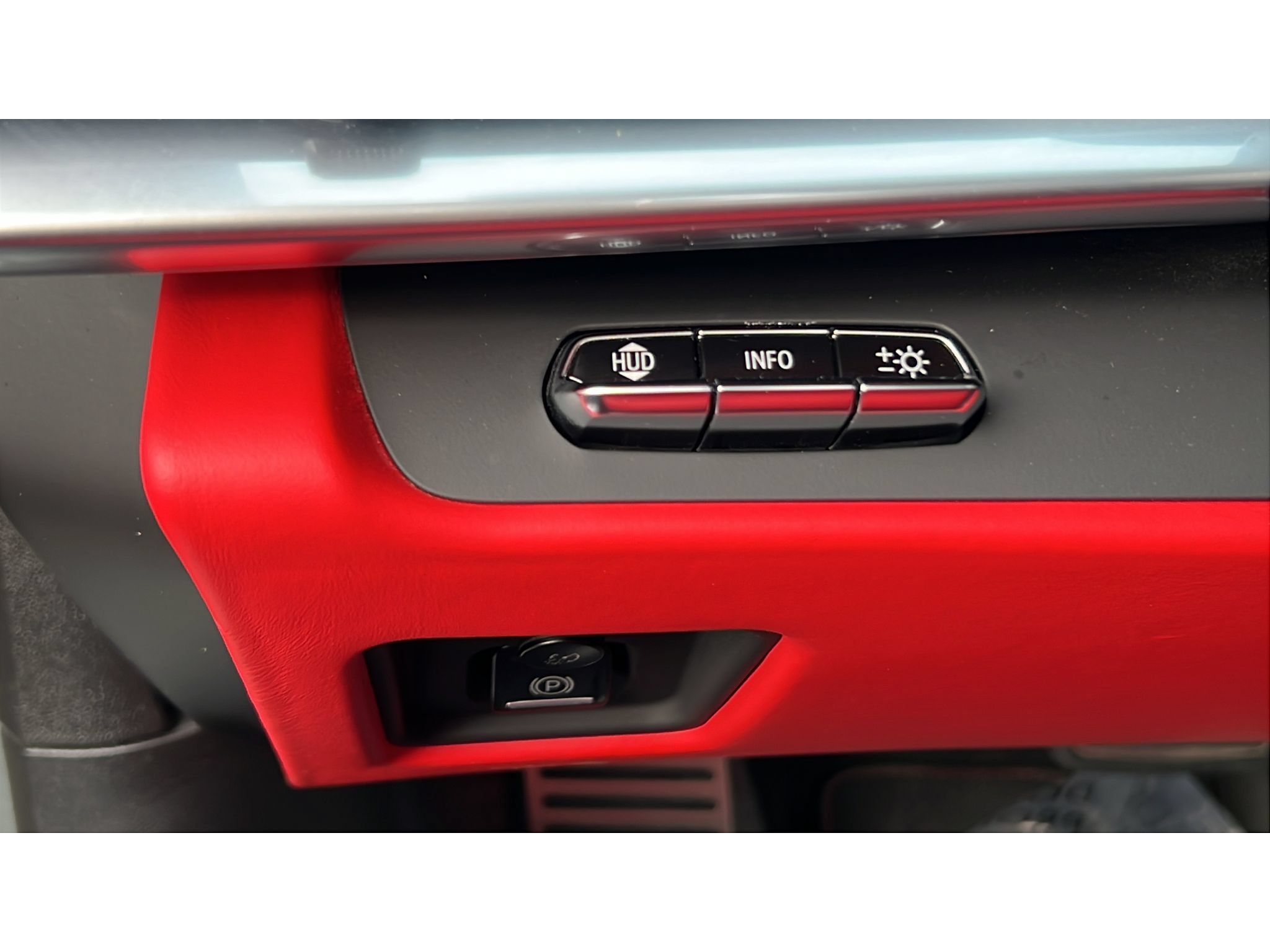 Certified 2022 Chevrolet Corvette Stingray Premium Conv w/ Z51 Performance Package RWD image 23