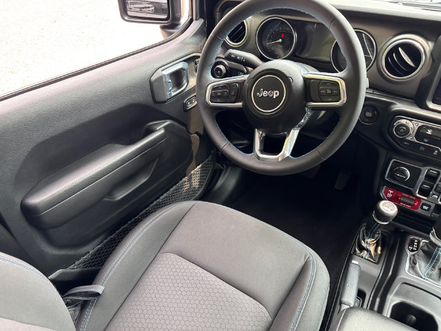 Used 2023 Jeep Wrangler Unlimited Rubicon 4xe AWD/4WD image 19