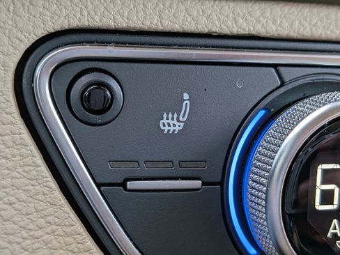 Used 2024 Audi Q5 2.0T Premium image 27