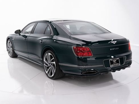 Used 2025 Bentley Flying Spur Plug-In Hybrid AWD/4WD image 3