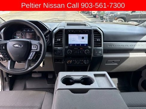 Used 2020 Ford F250 XLT w/ FX4 Off-Road Package AWD/4WD image 18