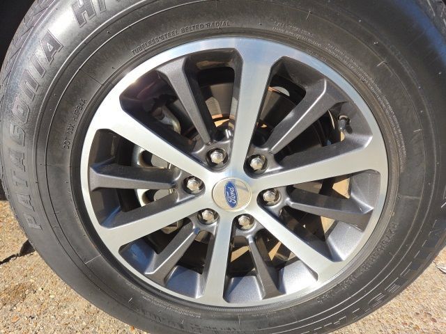 Used 2019 Ford Expedition XLT RWD image 11