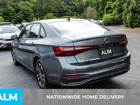 Used 2025 Volkswagen Jetta Sport FWD image 5